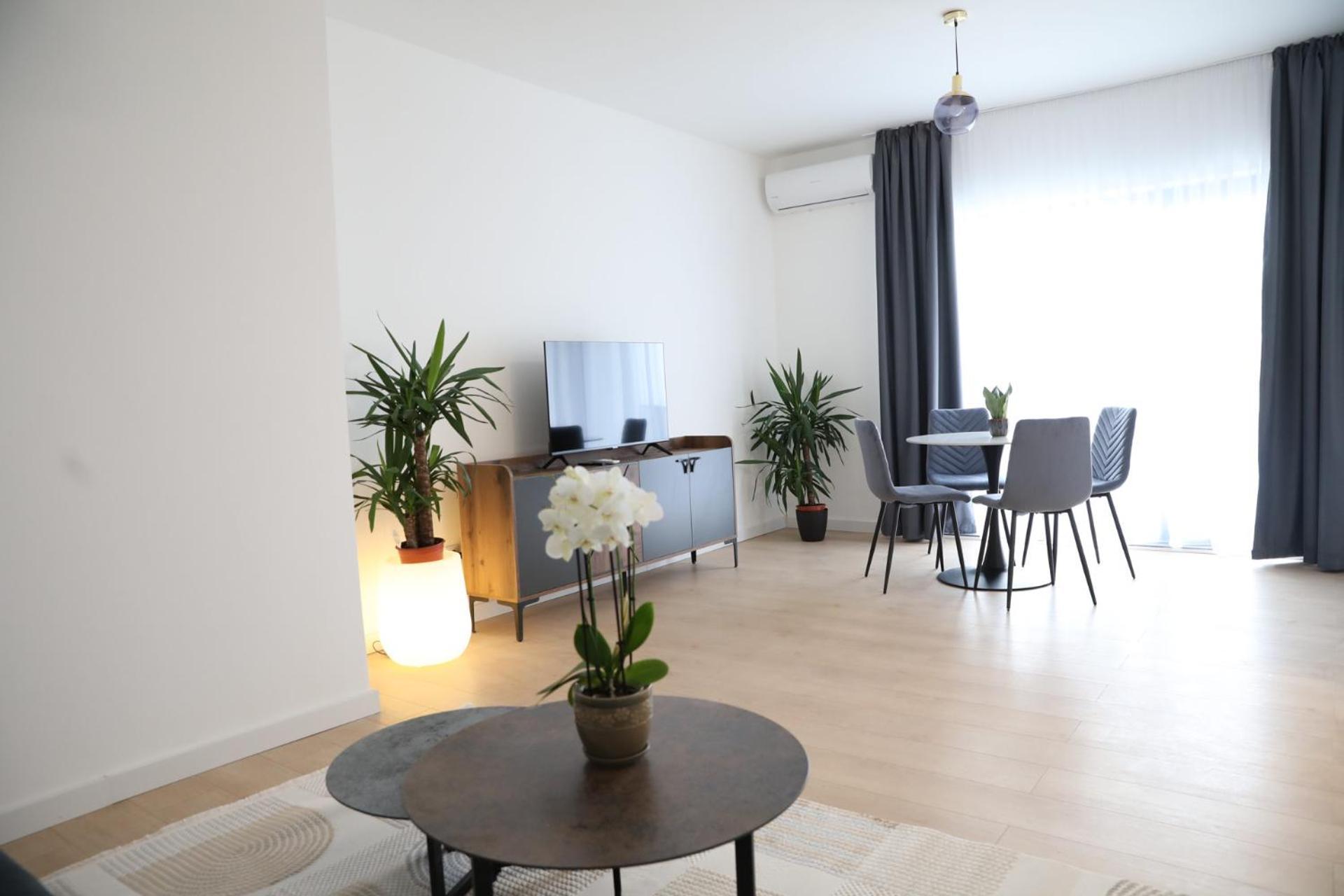 Exit Aparthotel Floresti  Ngoại thất bức ảnh